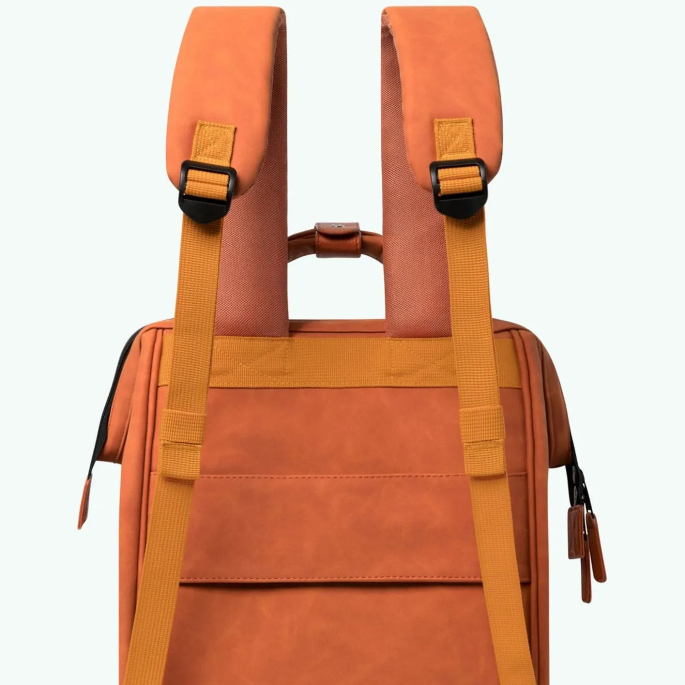 Medium Adventurer | Cabaïa Adventurer Terracotta