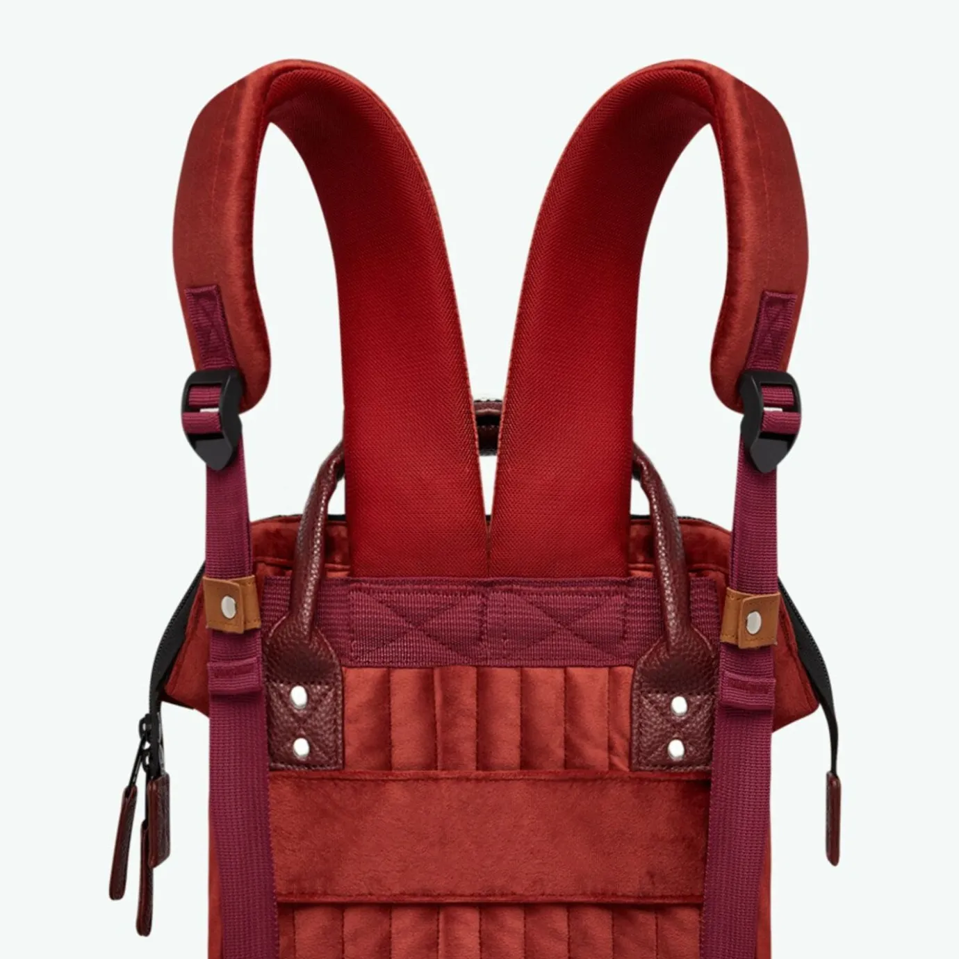 Small Adventurer | Cabaïa Adventurer Red
