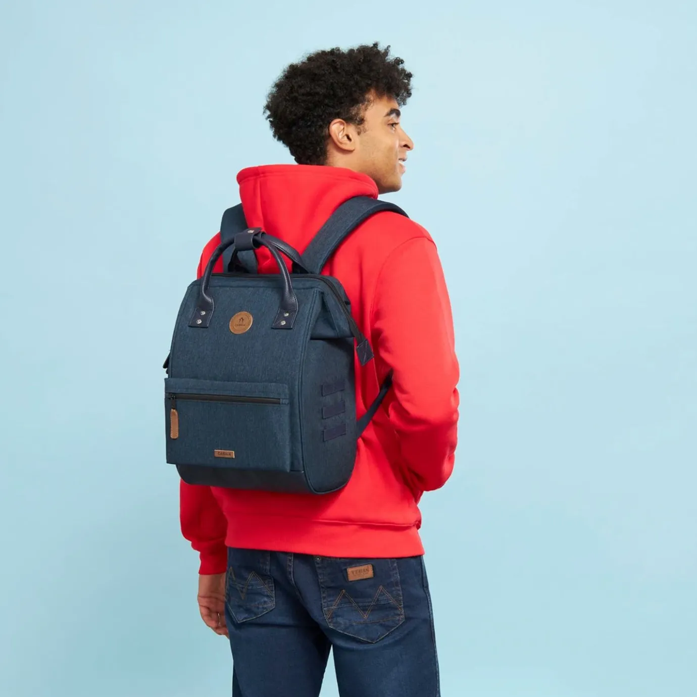 Medium Adventurer | Cabaïa Adventurer Blue Dark Blue