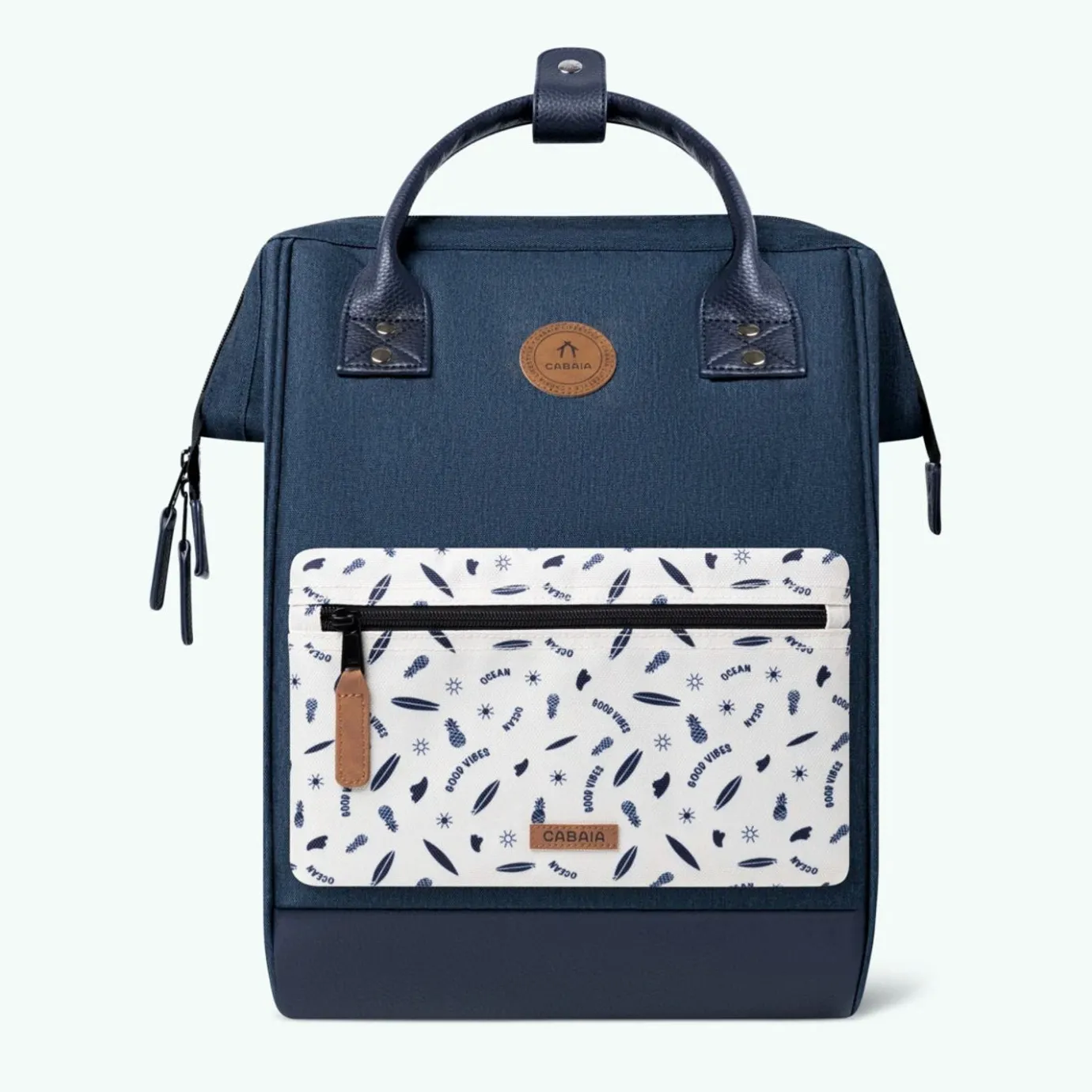 Medium Adventurer | Cabaïa Adventurer Blue Dark Blue