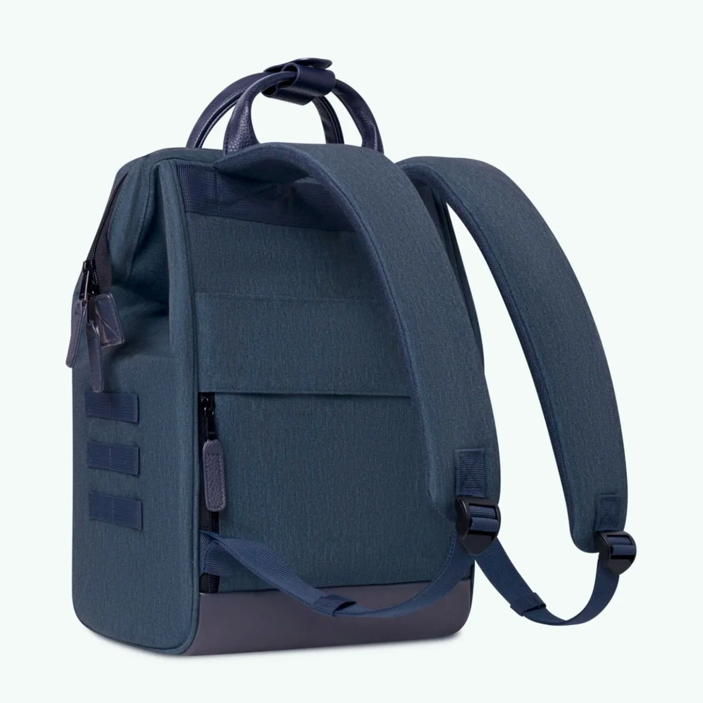 Medium Adventurer | Cabaïa Adventurer Blue Dark Blue