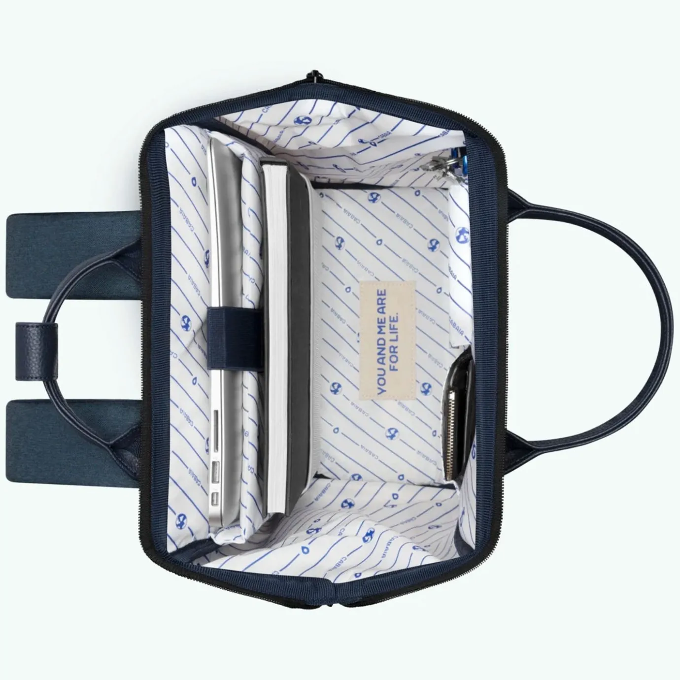 Medium Adventurer | Cabaïa Adventurer Blue Dark Blue