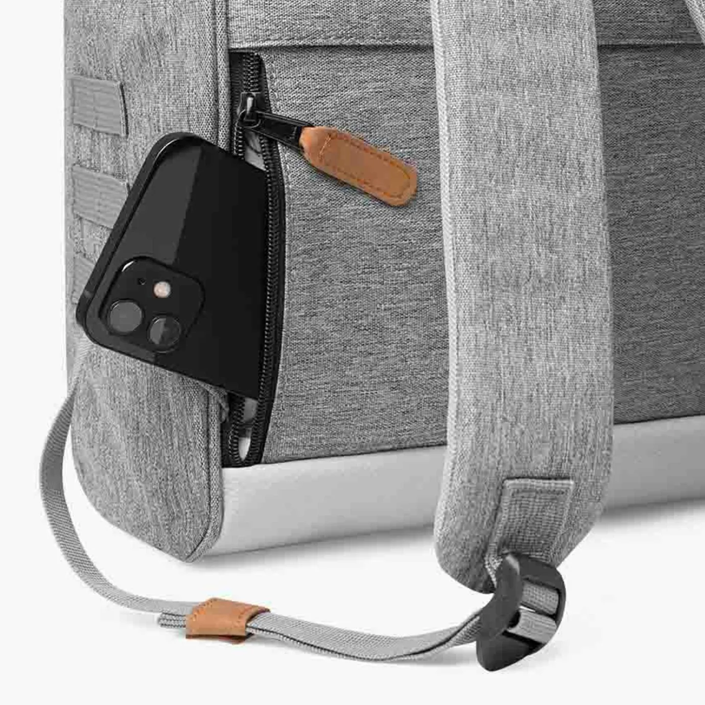 Medium Adventurer | Cabaïa Adventurer Light Grey